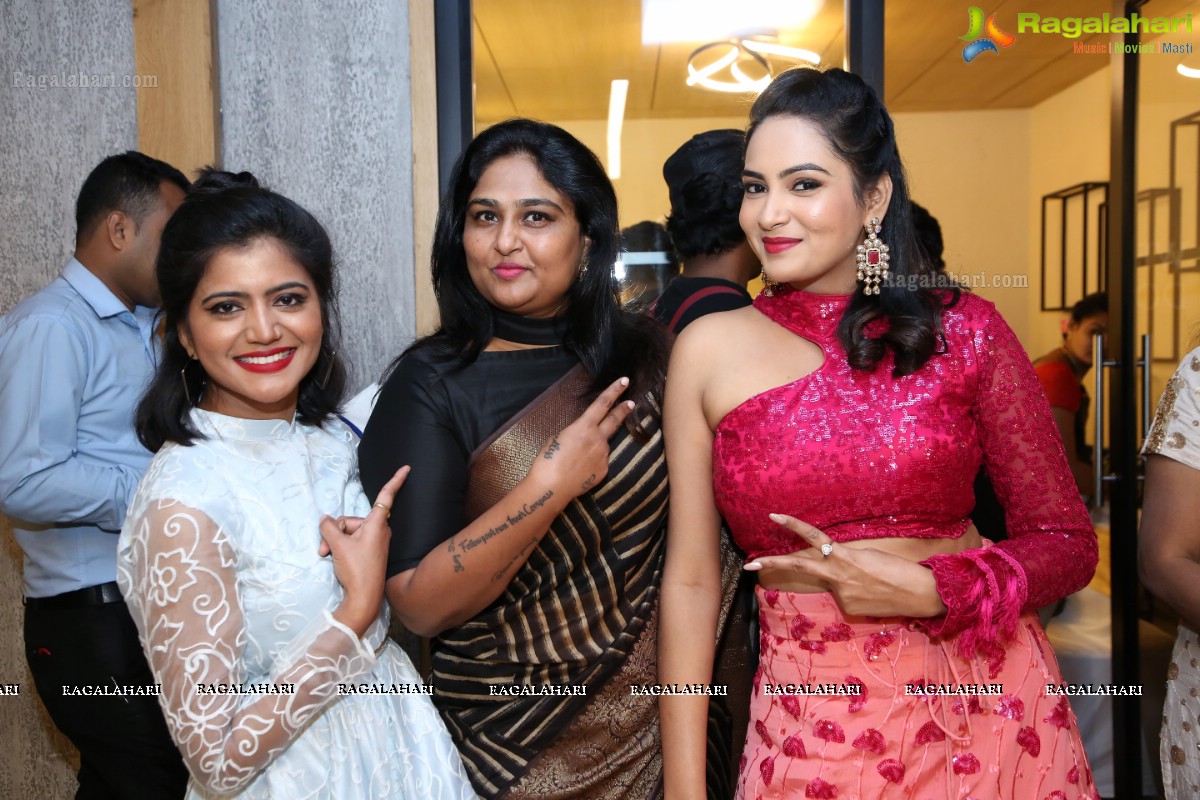 Salon Hair Crush Launch at Manikonda, Bigg Boss 3 Stars Graced The Event