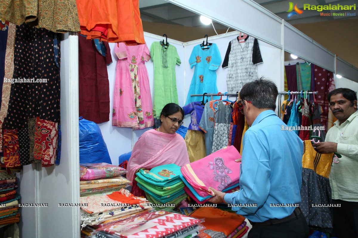 Silk and Cotton Expo Begins at Sri Satya Sai Nigamagamam
