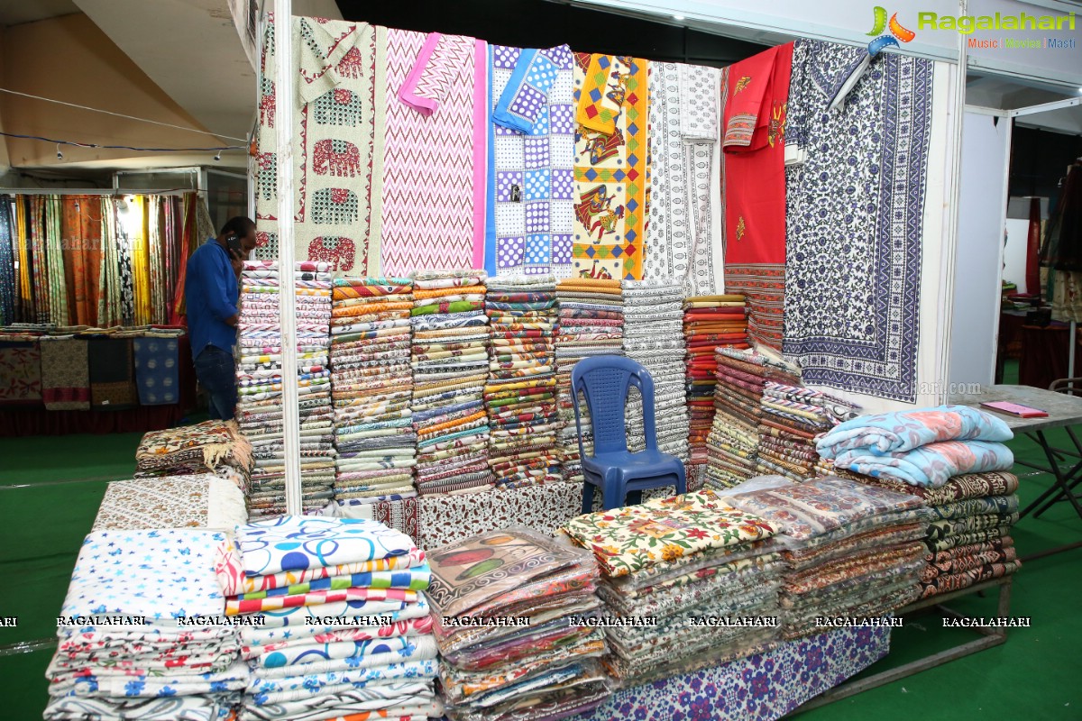 Silk & Cotton Expo 2019 at Sri Satya Sai Nigamagamam