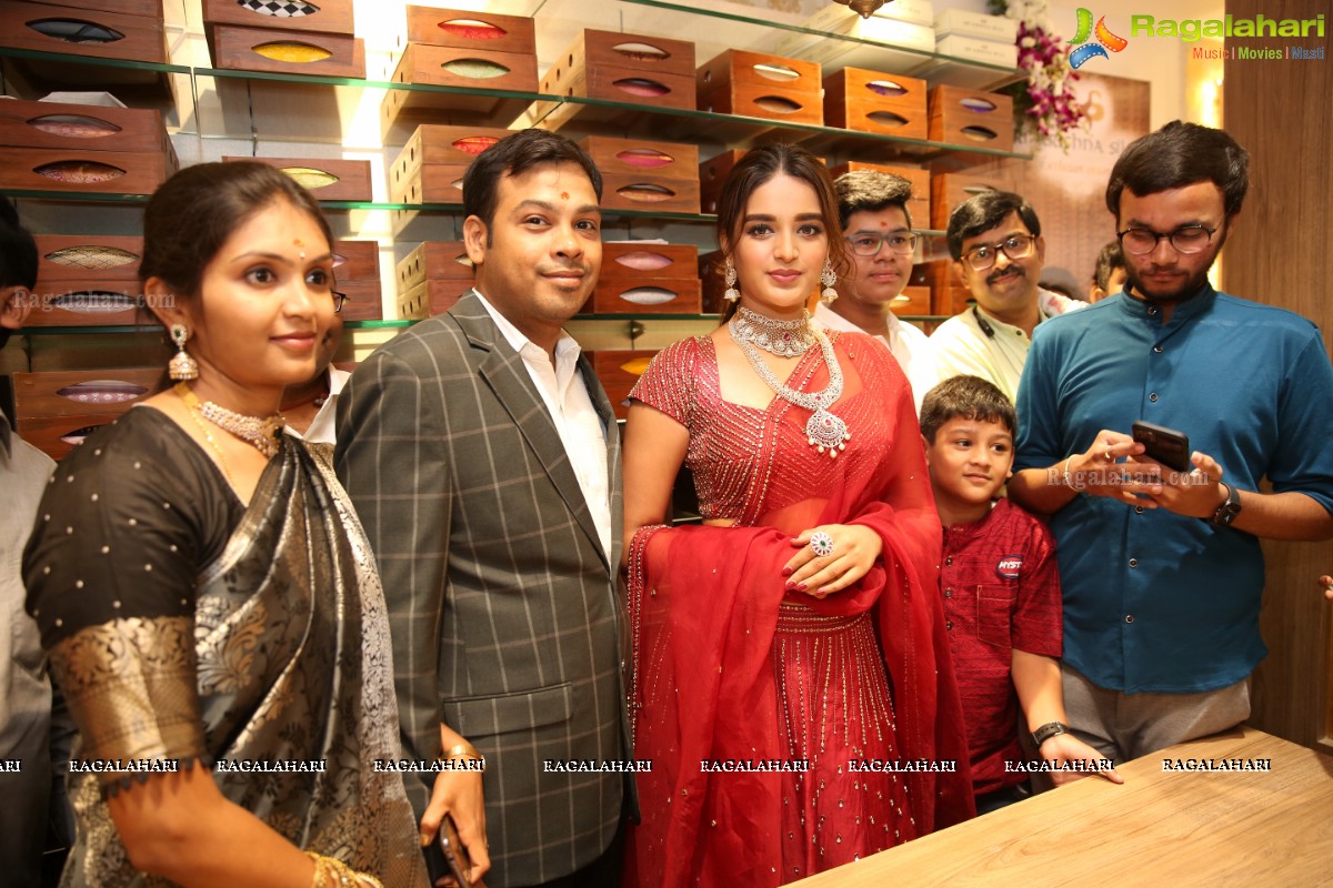 Sri Krishna Silks Exclusive Weaves Launch at Banjara Hills by Nidhhi Agerwal