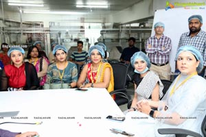 Akshaya Patra Holds Charity Lunch for SEWA