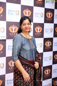 Akshaya Patra Holds Charity Lunch for SEWA