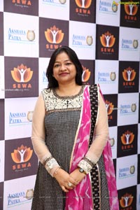 Akshaya Patra Holds Charity Lunch for SEWA
