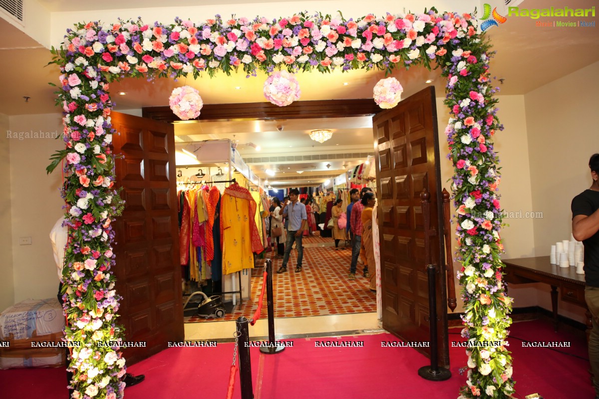 Trendz Designer Exhibition Kicked off At Taj Krishna