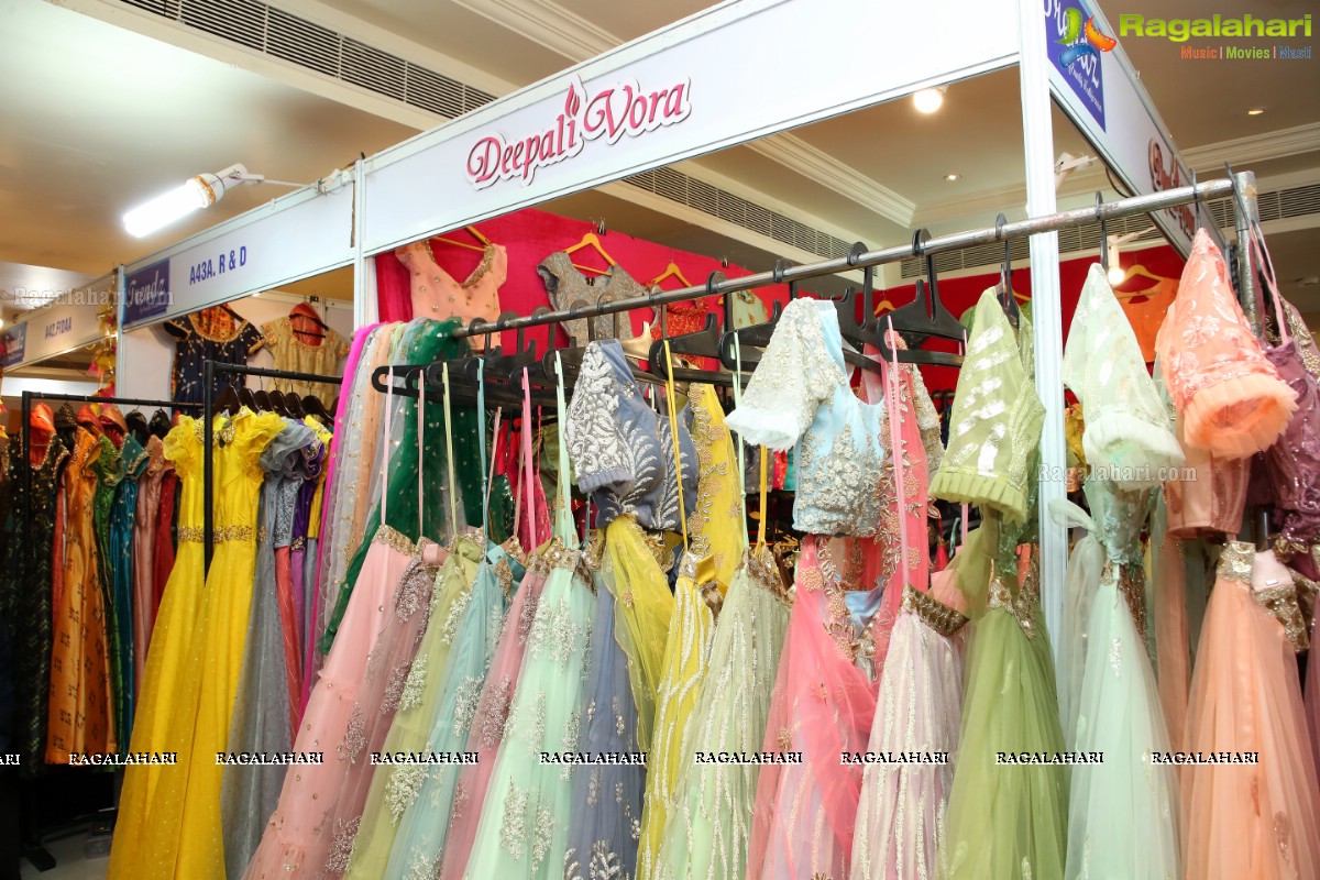 Trendz Designer Exhibition Kicked off At Taj Krishna