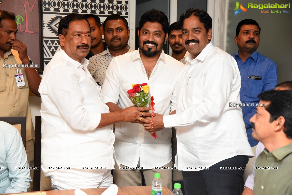 Sundeep Kishan's Vivaha Bhojanabu, A S Rao Nagar Outlet Launch