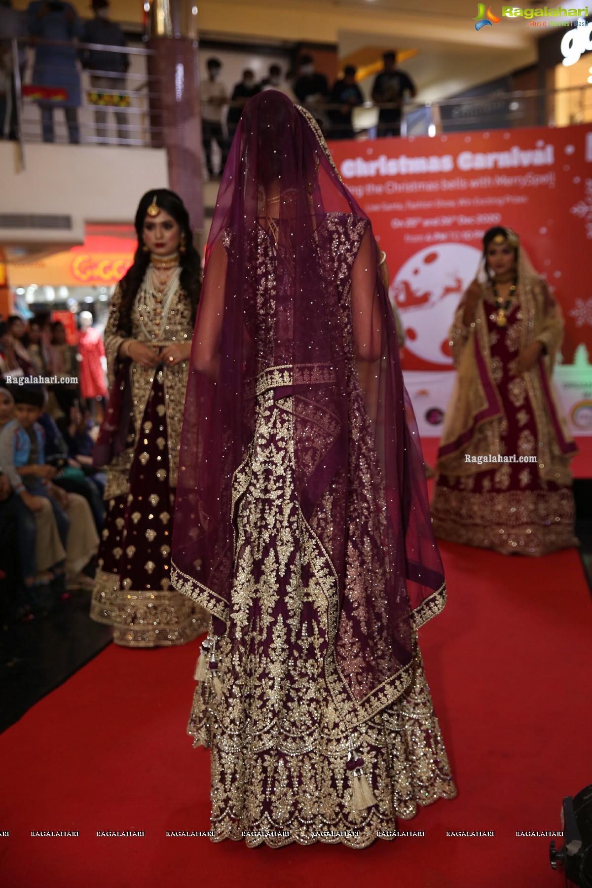 Hyderabad Bloggers.Com Fashion Show at City Center Mall