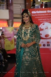 Hyderabad Bloggers.Com Fashion Show at City Center Mall