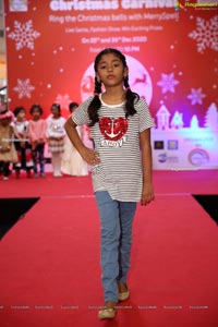 Hyderabad Bloggers.Com Fashion Show at City Center Mall