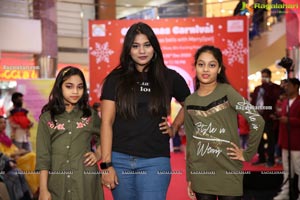 Hyderabad Bloggers.Com Fashion Show at City Center Mall