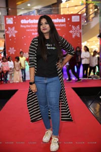 Hyderabad Bloggers.Com Fashion Show at City Center Mall