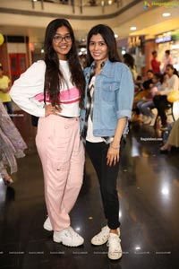 Hyderabad Bloggers.Com Fashion Show at City Center Mall