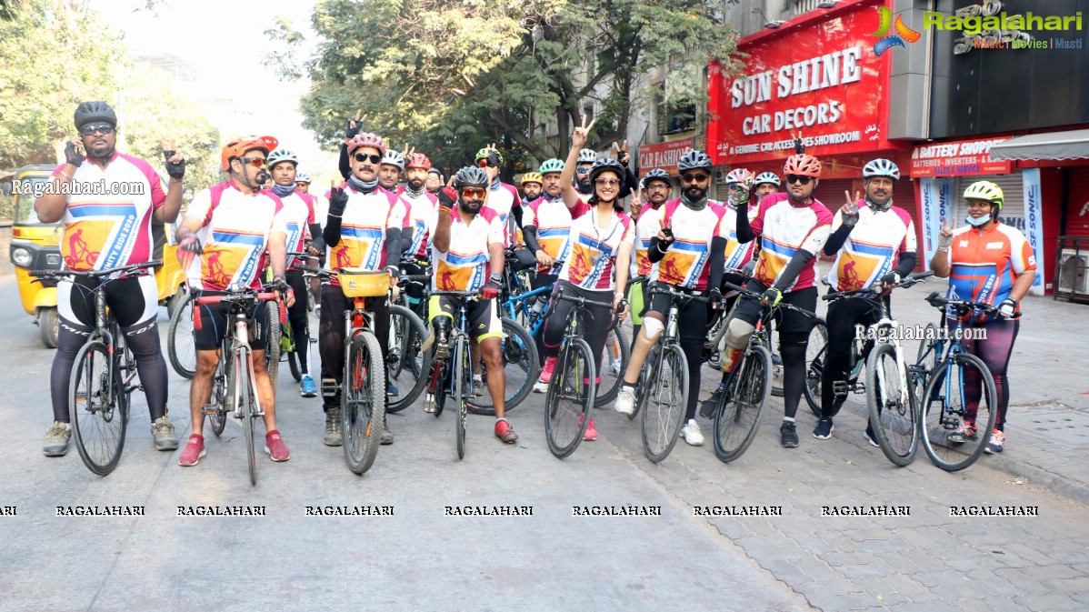 Aditya Mehta Foundation’s Infinity Ride 2020 from Kashmir to Kanyakumari Leaves Hyderabad