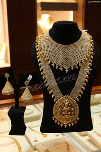 Malabar Gold & Diamonds Jewellery Showcase