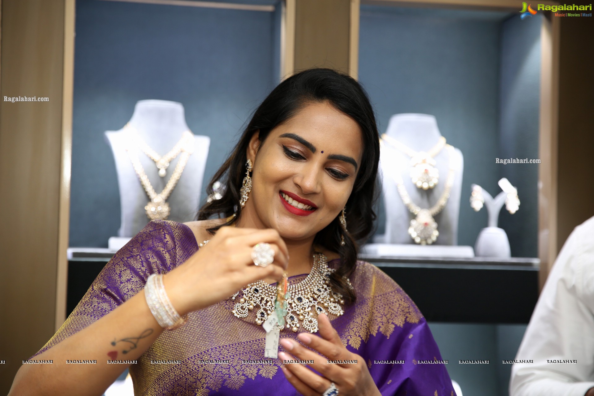 Malabar Gold & Diamond Artistry Jewellery Show Press Meet at Somajiguda Showroom