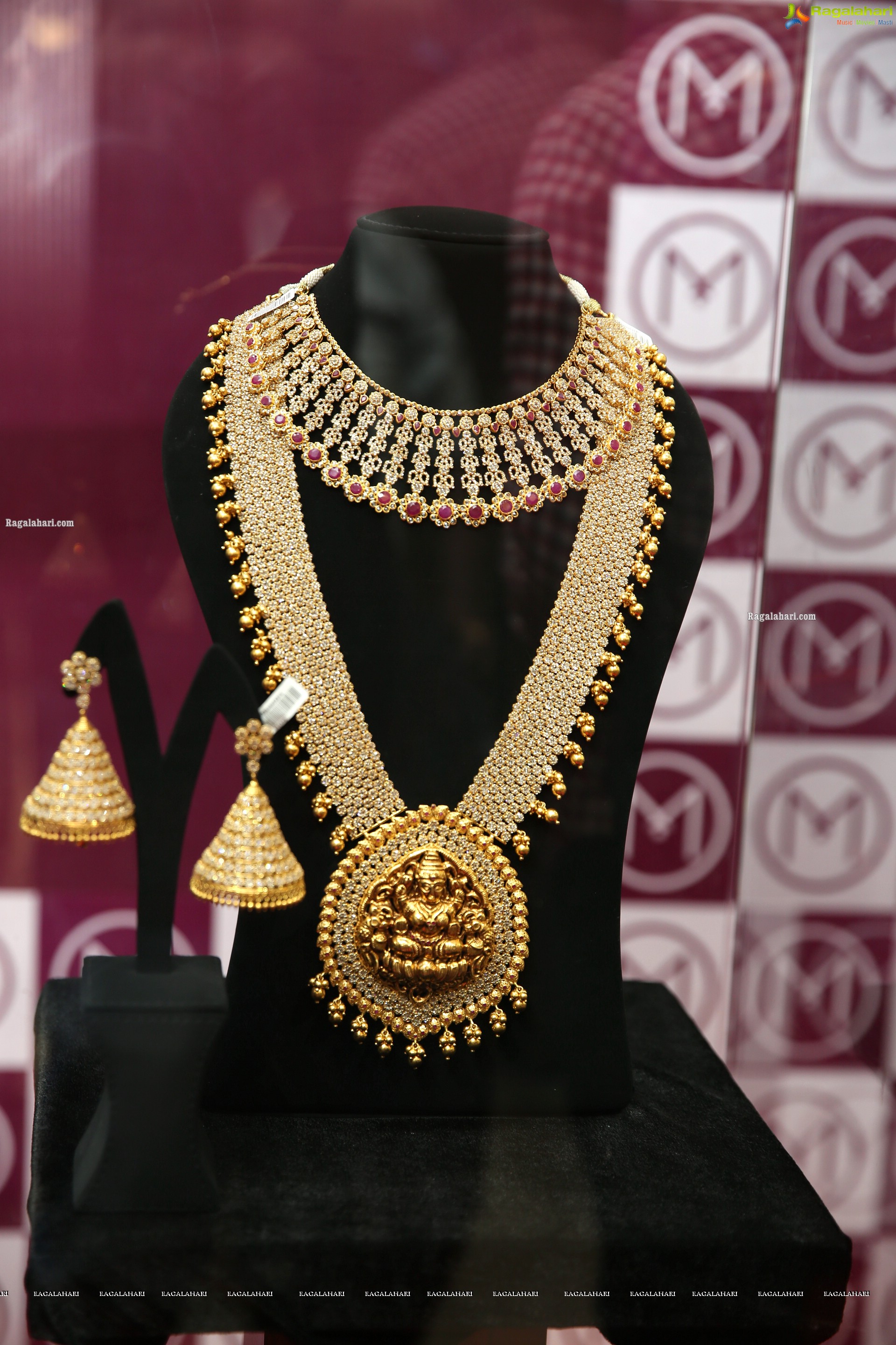 Malabar Gold & Diamond Artistry Jewellery Show Press Meet at Somajiguda Showroom