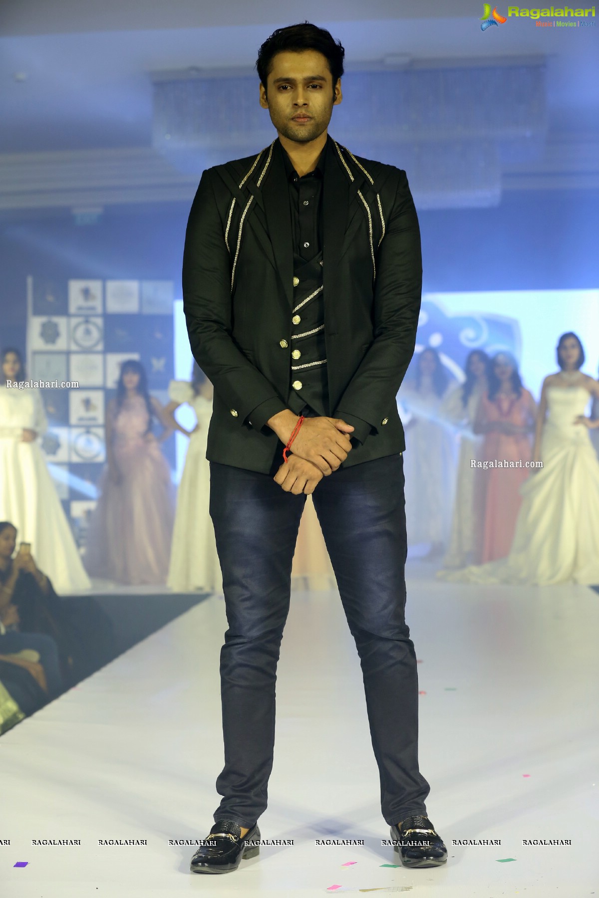 Me Women Fashion Show at Le Meridian Hotel, Hyderabad