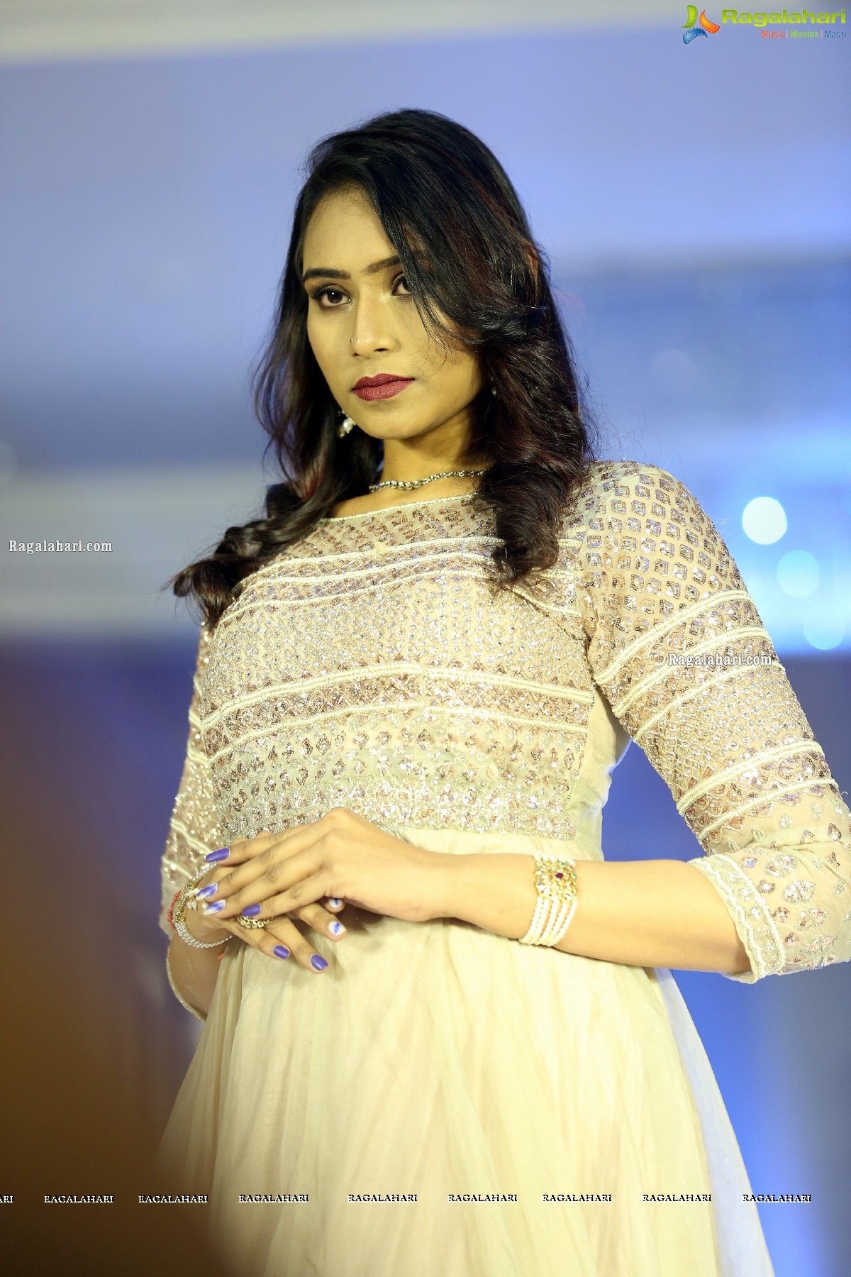 Me Women Fashion Show at Le Meridian Hotel, Hyderabad