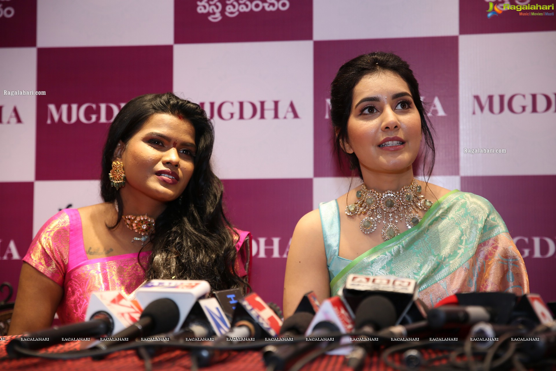 Mugdha Art Studio Grand Opening at Patny Centre