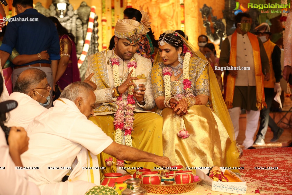 Sri Kondala Sudhakar Reddy's Son Nipun's Wedding With Telangana Whip Sri T Bhanu Prasad Rao Daughter Shriya