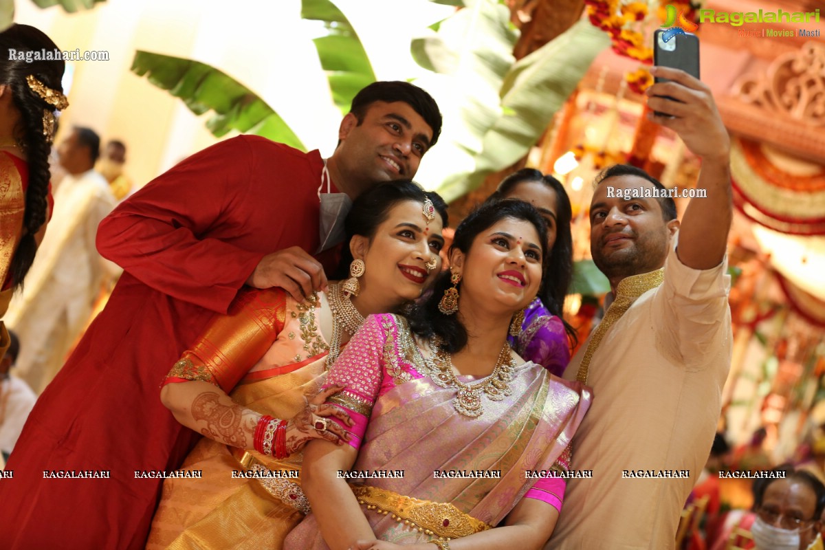 Sri Kondala Sudhakar Reddy's Son Nipun's Wedding With Telangana Whip Sri T Bhanu Prasad Rao Daughter Shriya