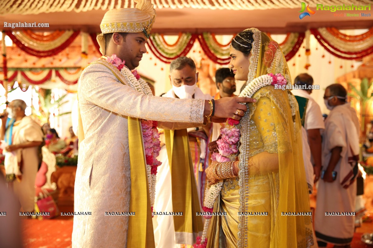 Sri Kondala Sudhakar Reddy's Son Nipun's Wedding With Telangana Whip Sri T Bhanu Prasad Rao Daughter Shriya