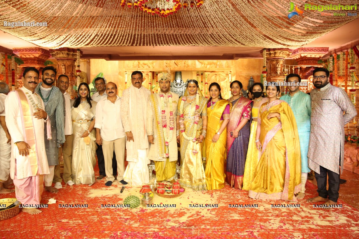 Sri Kondala Sudhakar Reddy's Son Nipun's Wedding With Telangana Whip Sri T Bhanu Prasad Rao Daughter Shriya