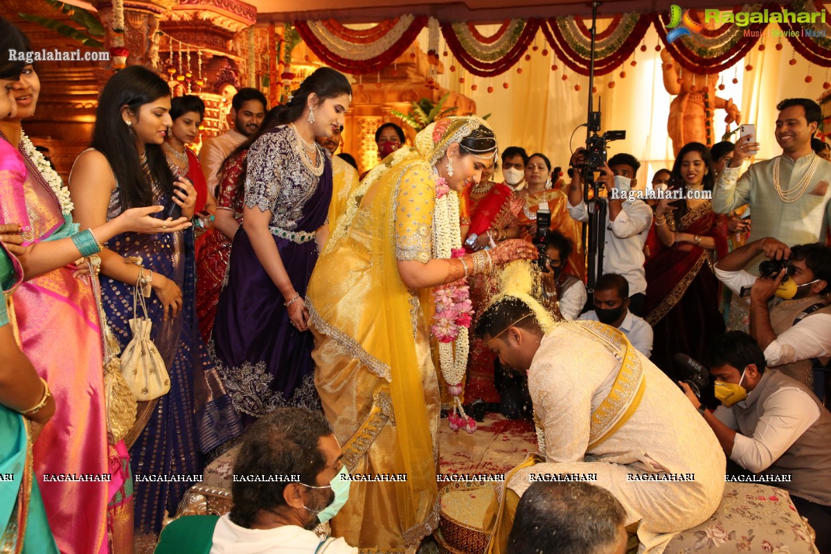 Sri Kondala Sudhakar Reddy's Son Nipun's Wedding With Telangana Whip Sri T Bhanu Prasad Rao Daughter Shriya