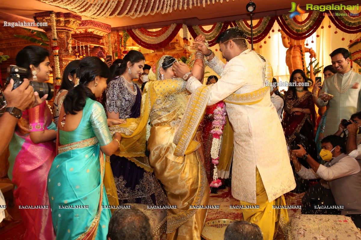 Sri Kondala Sudhakar Reddy's Son Nipun's Wedding With Telangana Whip Sri T Bhanu Prasad Rao Daughter Shriya