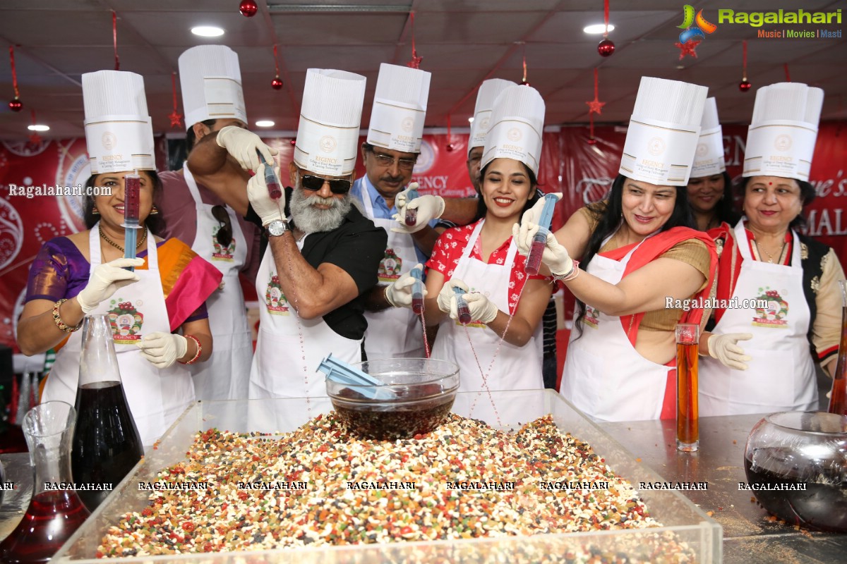 Regency College of Hotel Management and Catering Technology Arranges Cake Mixing Ceremony