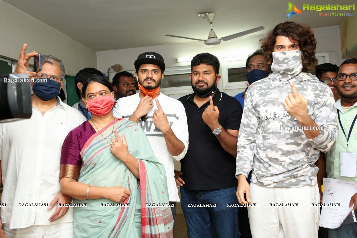 Vijay Deverakonda And Other Tollywood Celebs Cast Vote at FNCC, Hyderabad