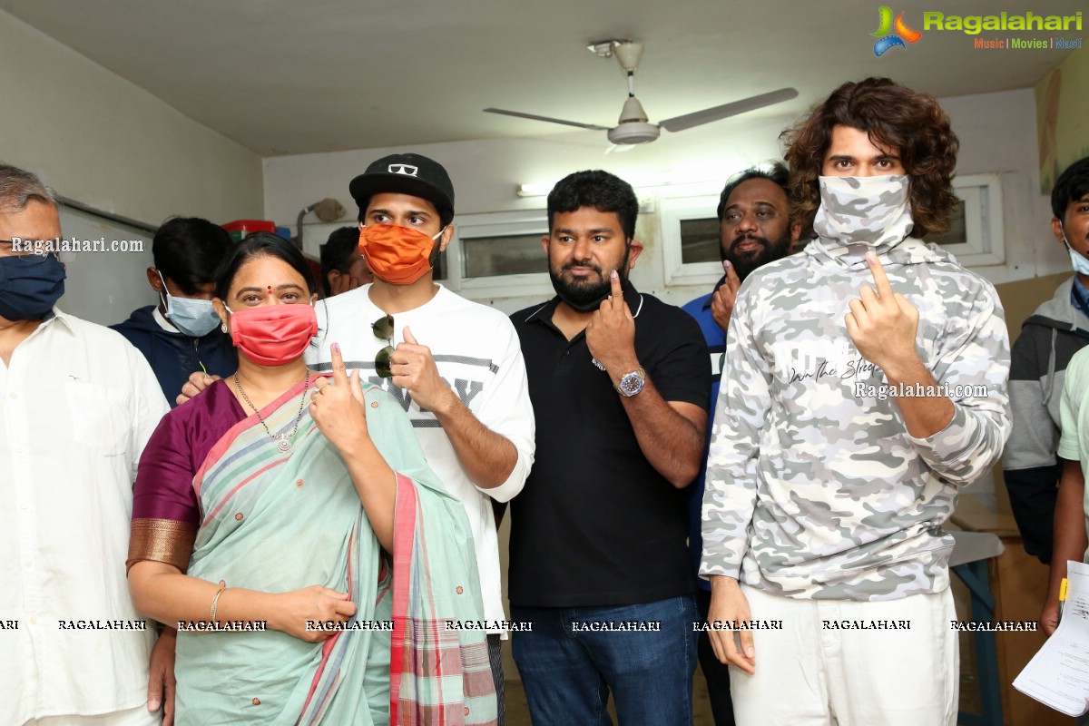 Vijay Deverakonda And Other Tollywood Celebs Cast Vote at FNCC, Hyderabad