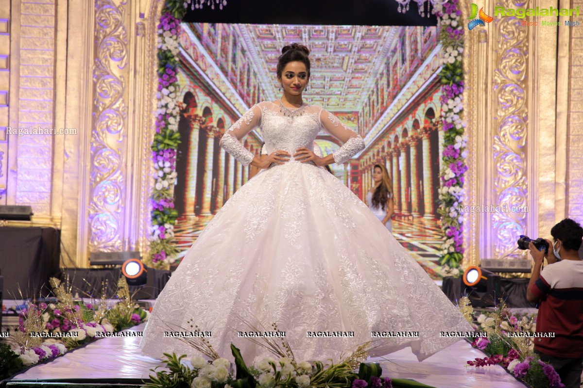 Hi Life Brides Grand Fashion Night December 2021 at HICC-Novotel, Hyderabad