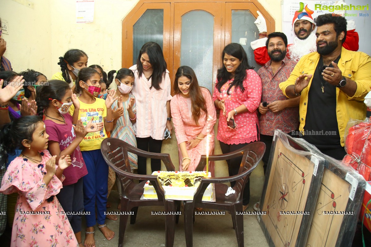 Lavanya Tripathi Celebrates her Birthday with Orphans at Government Ladies Hostel Balkampet, Hyderabad