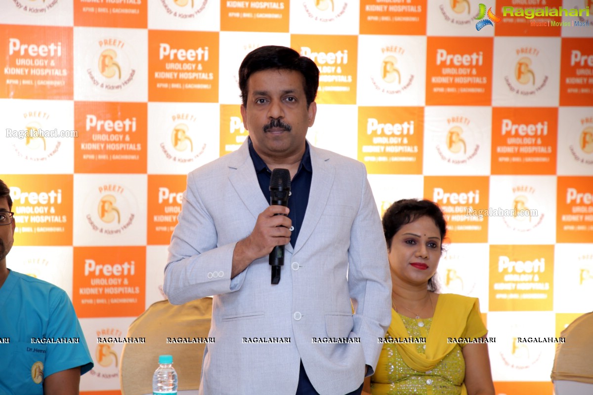 Preeti Urology & Kidney Hospital Doctors Press Meet