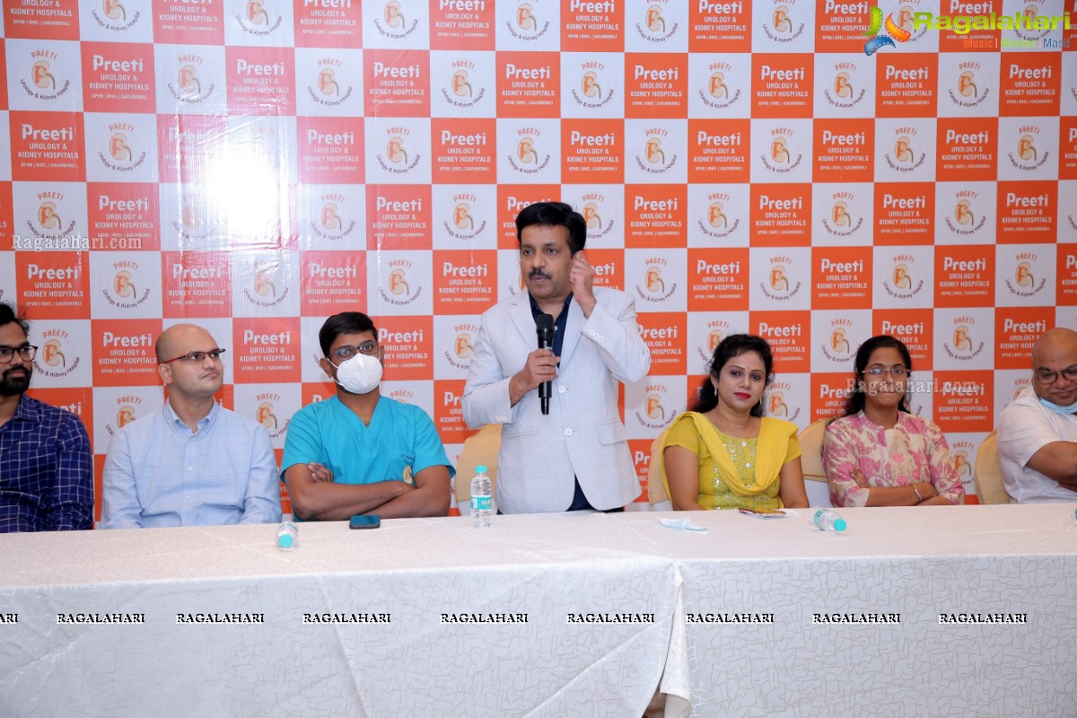 Preeti Urology & Kidney Hospital Doctors Press Meet