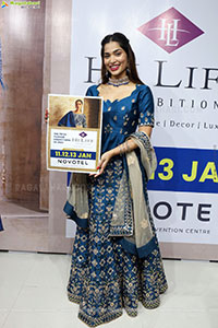 Hamida Khatoon Launches Hilife Fashion Showcase Poster