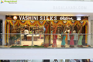 Manasa Varanasi Inaugurates White House Store