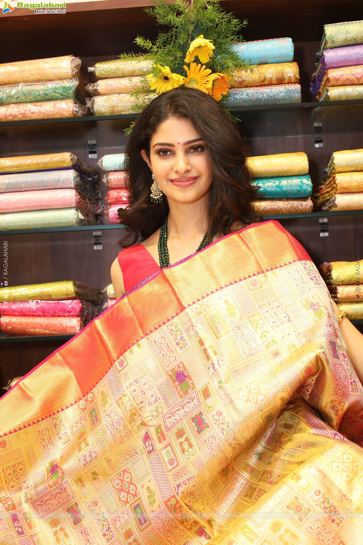 Grand Launch of White House Store from Mangalagiri Chillapalli Handlooms