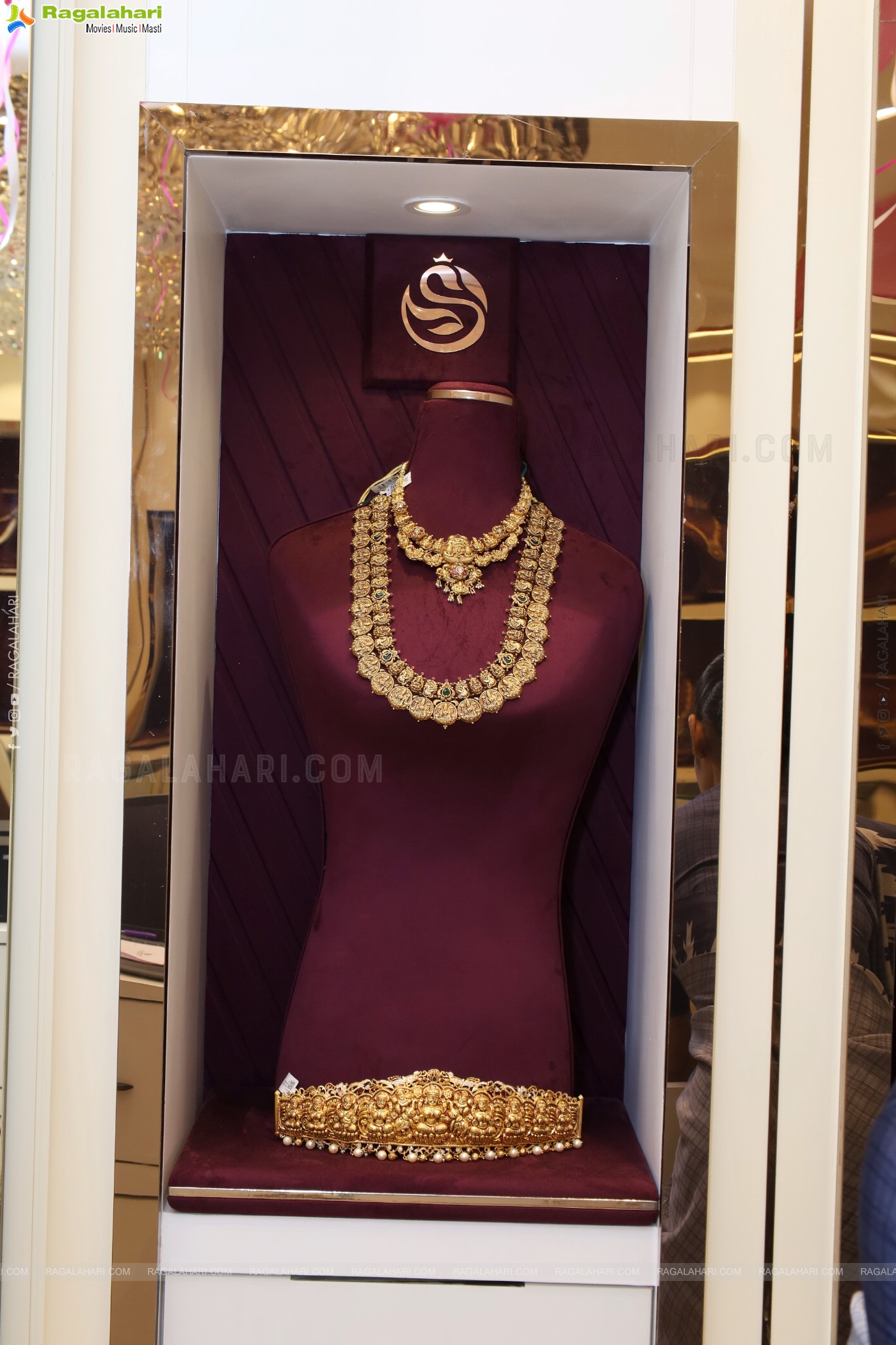 Swarnmala Jewellers New Year Celebrations, Hyderabad