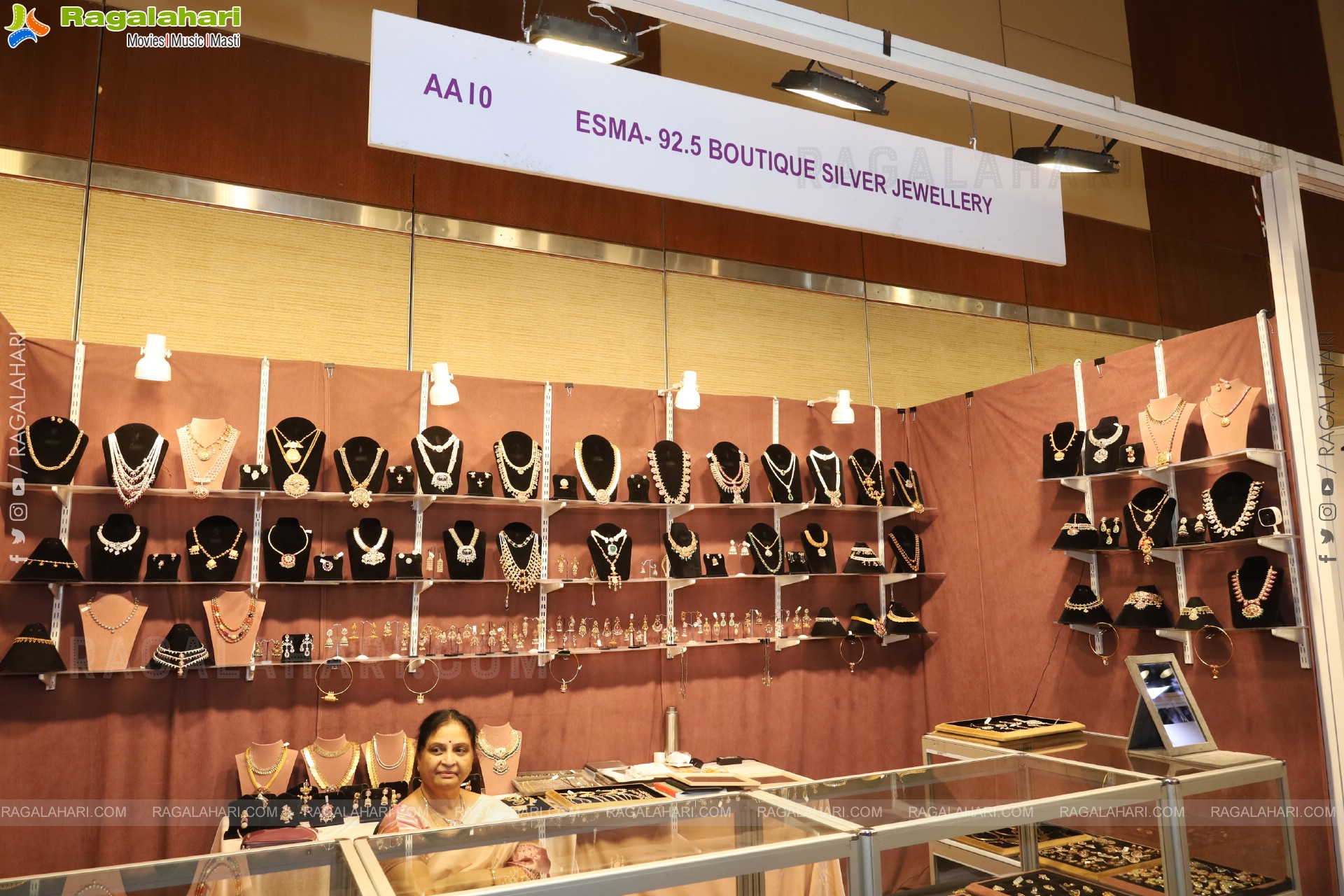 Hi Life Exhibition: December Special - New Year Fashions & Festive Edition Launch