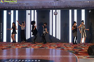 Lion Kiron Hosts a Grand Retro Edition-Themed K Party 