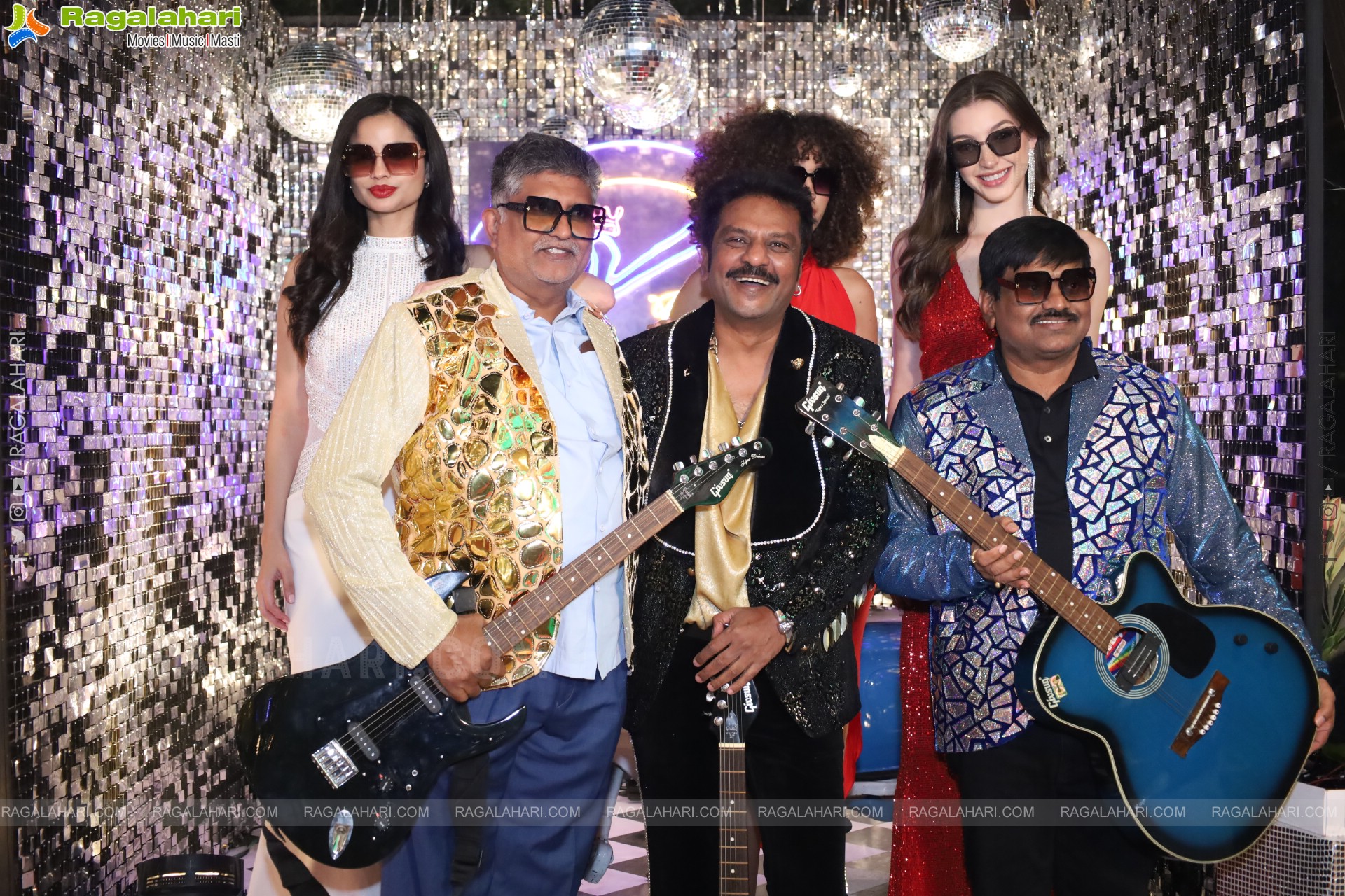 Lion Kiron Hosts a Grand Retro Edition-Themed K Party at Butta Convention