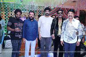 Lion Kiron Hosts a Grand Retro Edition-Themed K Party 