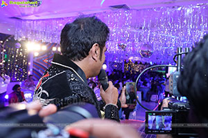 Lion Kiron Hosts a Grand Retro Edition-Themed K Party 