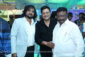 Lion Kiron Hosts a Grand Retro Edition-Themed K Party 