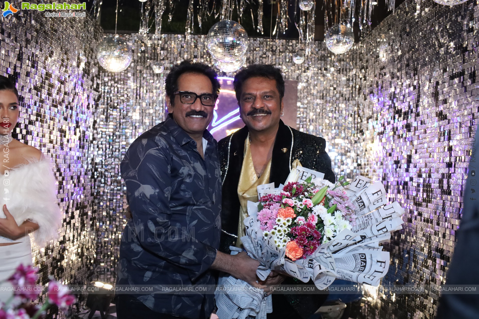 Lion Kiron Hosts a Grand Retro Edition-Themed K Party at Butta Convention