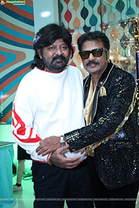 Lion Kiron Hosts a Grand Retro Edition-Themed K Party 