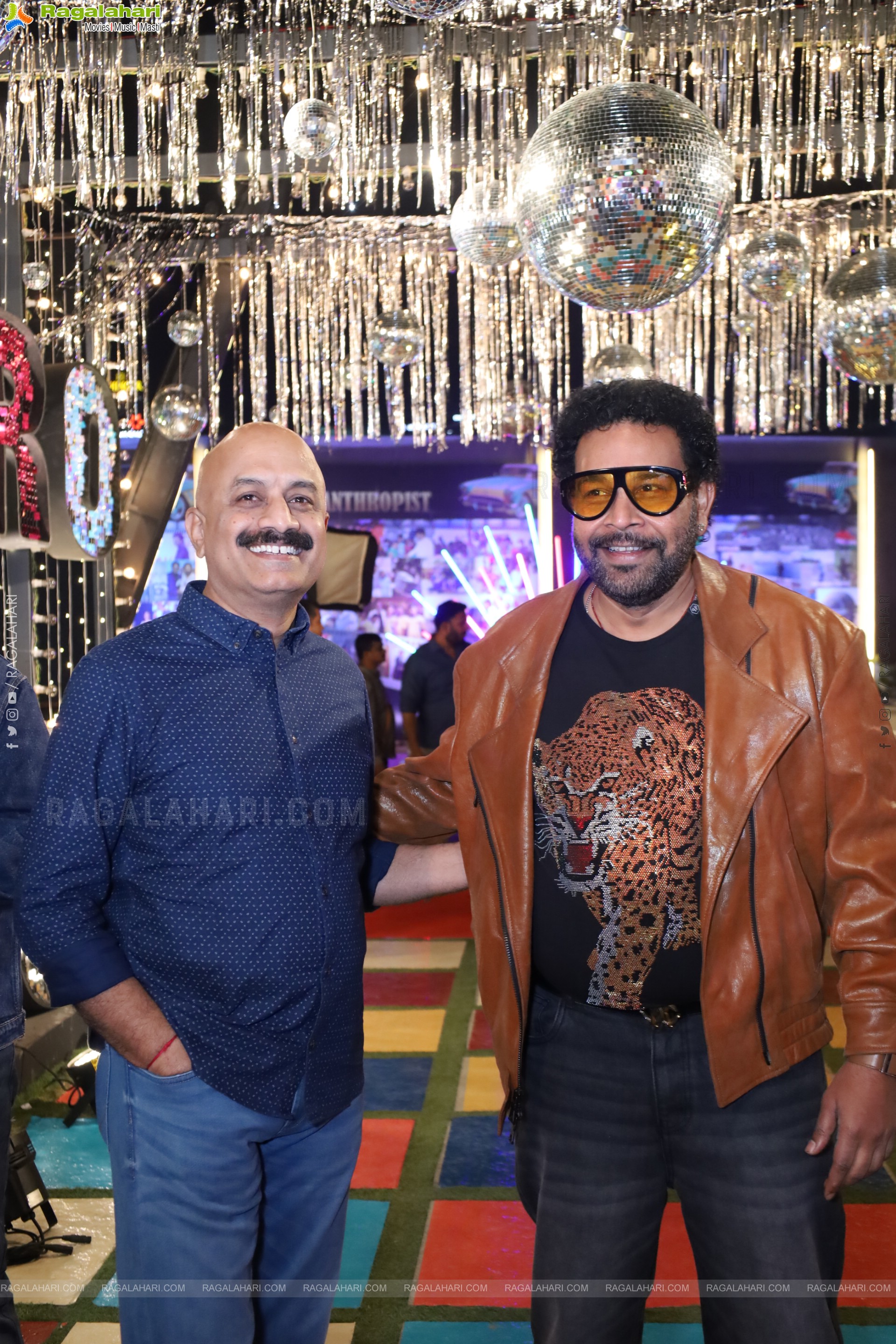 Lion Kiron Hosts a Grand Retro Edition-Themed K Party at Butta Convention