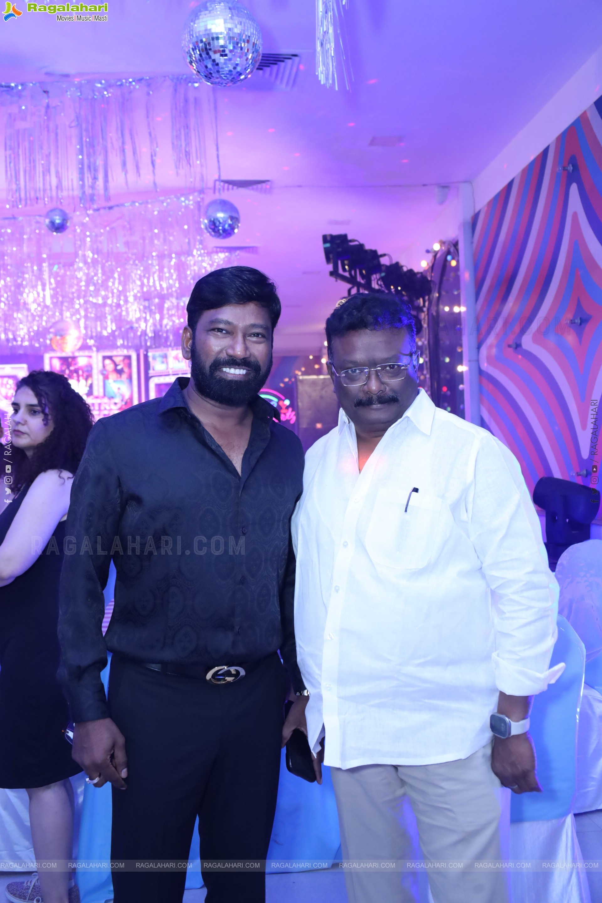 Lion Kiron Hosts a Grand Retro Edition-Themed K Party at Butta Convention